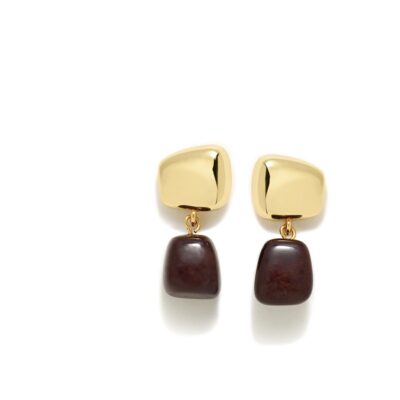 Pendientes Pertegaz dorado y resina wine prismas